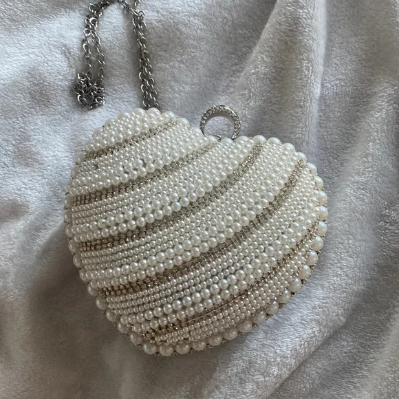 ALESSIA PEARL AND STONE BRIDAL CLUTCH PURSE - Picture 1 of 8